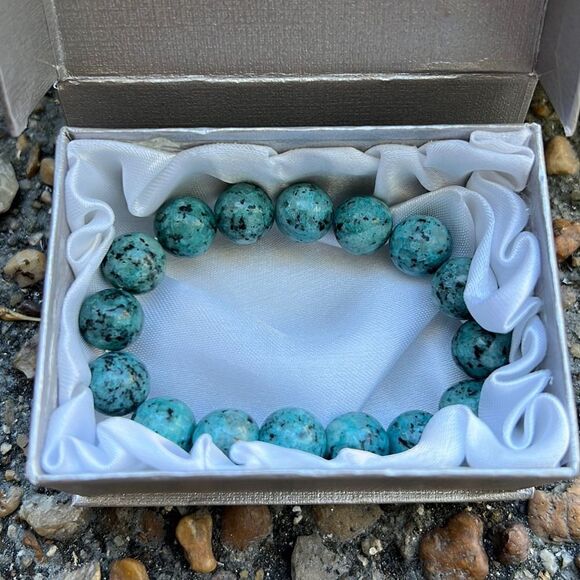 NEW! Green Jasper Apatite Stone Beaded Bracelet - Picture 5 of 5